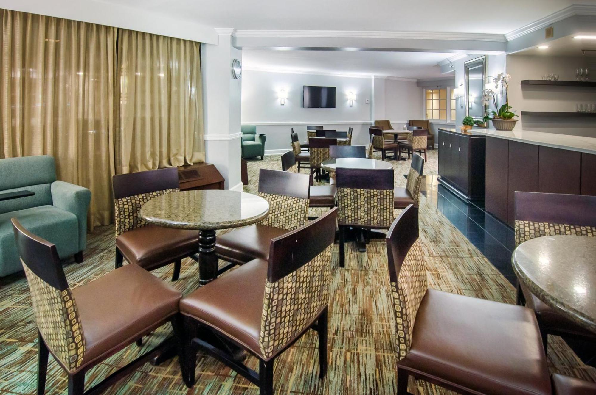 Hotel Crowne Plaza Executive Center Baton Rouge By Ihg Zewnętrze zdjęcie